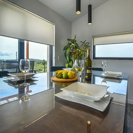 House Zelini *